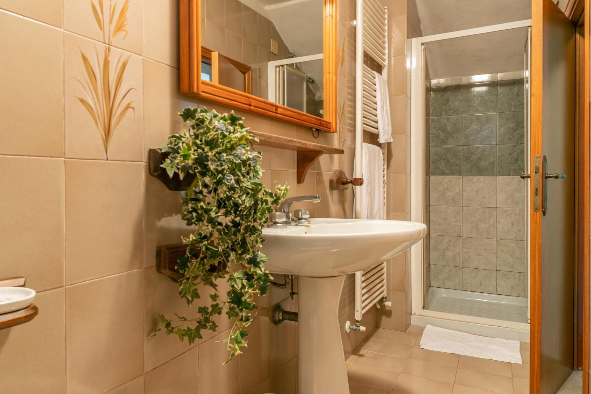 Вилла Casa Girasole Роккастрада Экстерьер фото